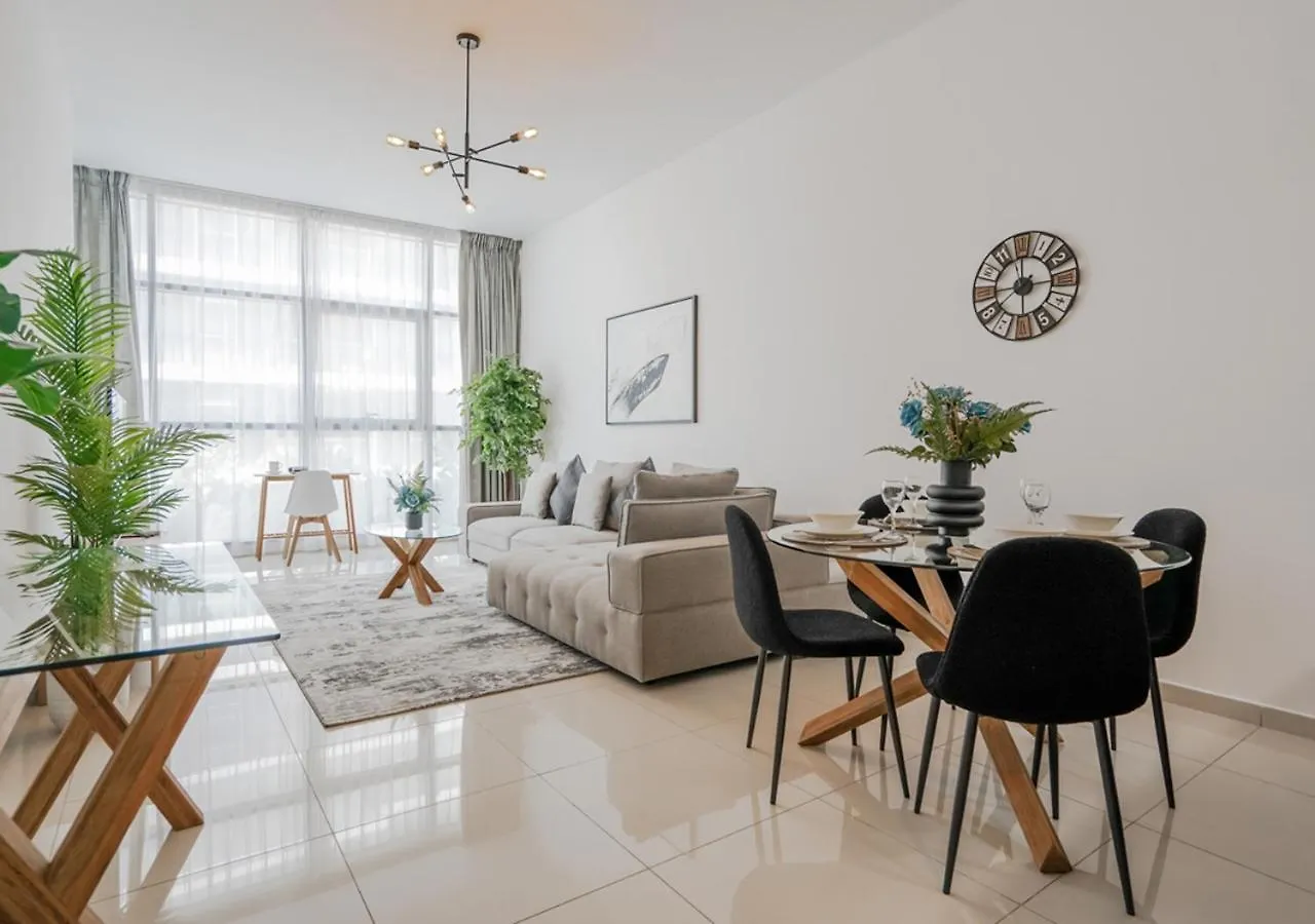 Host And Stay - Luxury Apartments In Orchid, Damac Hills With Premium Amenities Dubai